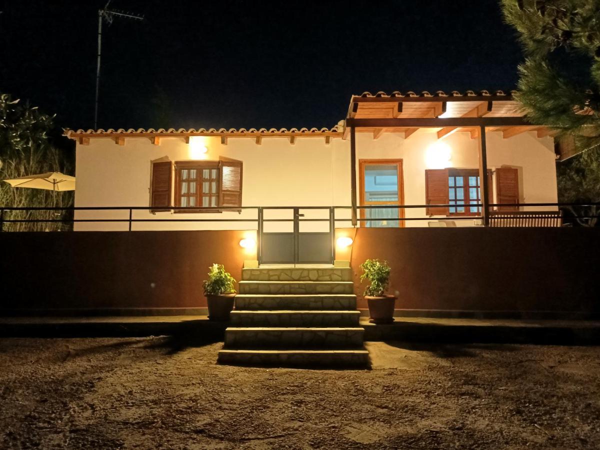 4 Seasons Villa Lavrion Exterior photo